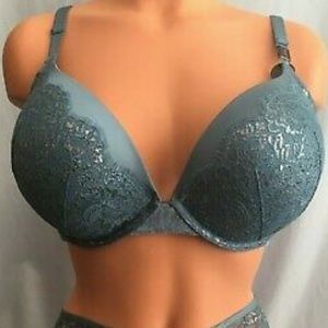 Victoria Secret Bombshell